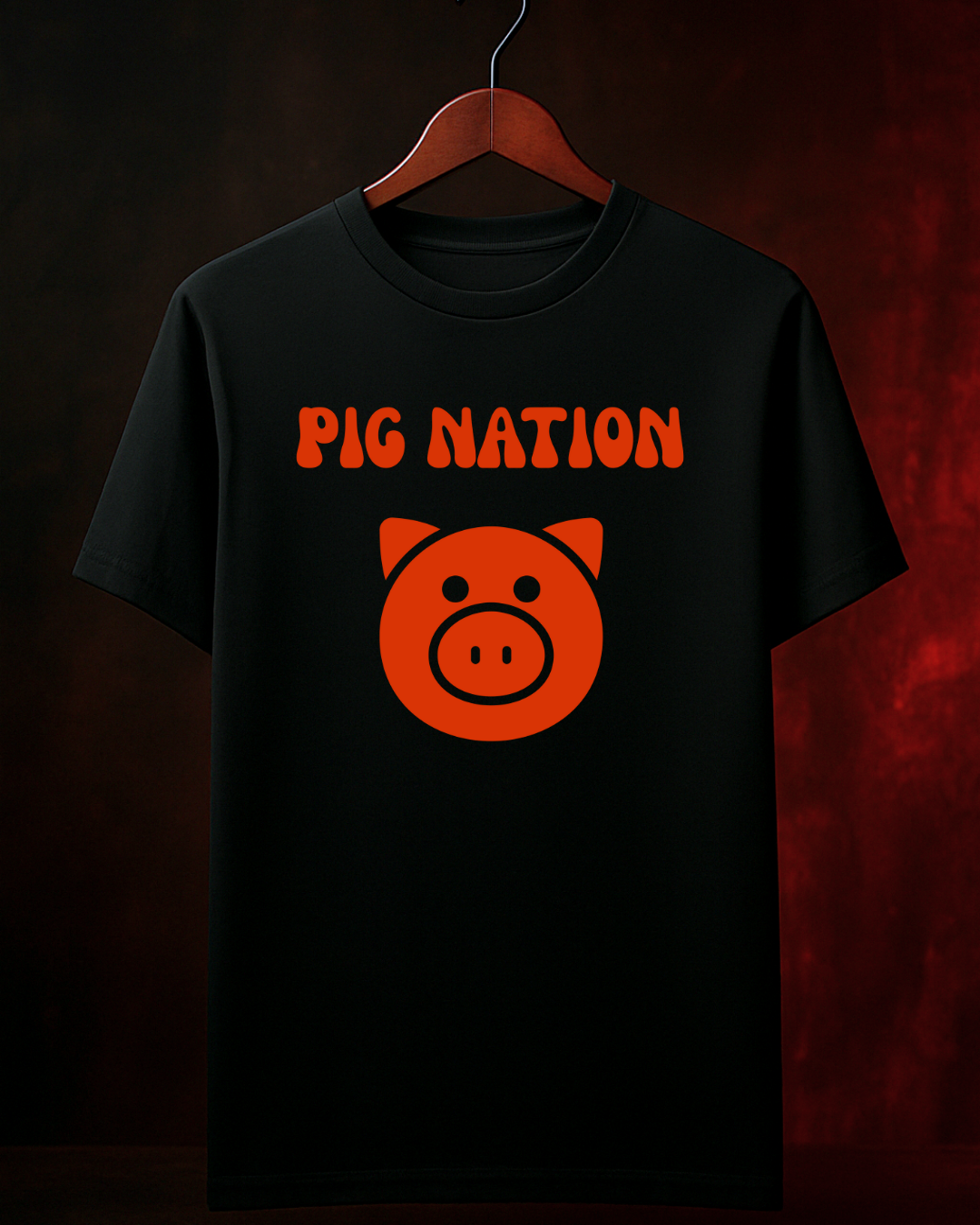 🔥 CAMISETA "PIGGY POP" — PRETA OU BRANCA | 100% ALGODÃO | TAMANHOS P AO 4G 🔥