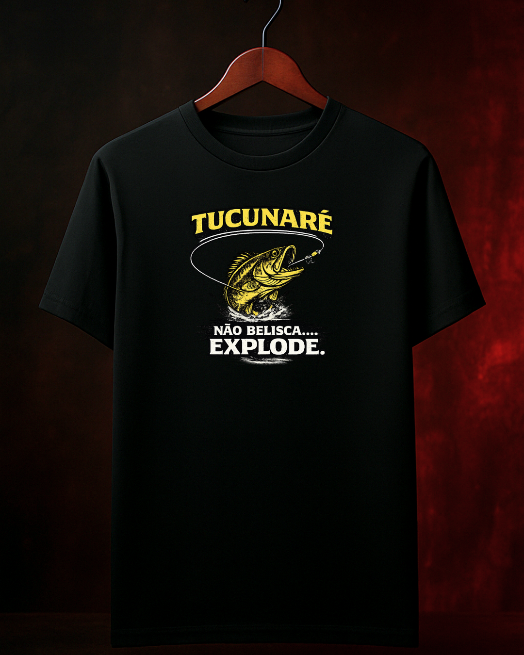 Camiseta Explosão do Tucunaré mockup vista frontal preta - Smokey Wear