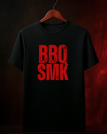 Camiseta BBQ SMK - Red Smokey Masculina Preta Algodão 100% Estampa Churrasco Tamanhos P ao 4G
