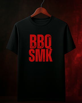 Camiseta BBQ SMK - Red Smokey Masculina Preta Algodão 100% Estampa Churrasco Tamanhos P ao 4G