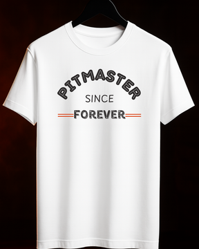 CAMISETA "BBQ Built In" —  Preta ou Branca | 100% Algodão | Tamanhos P ao 4G